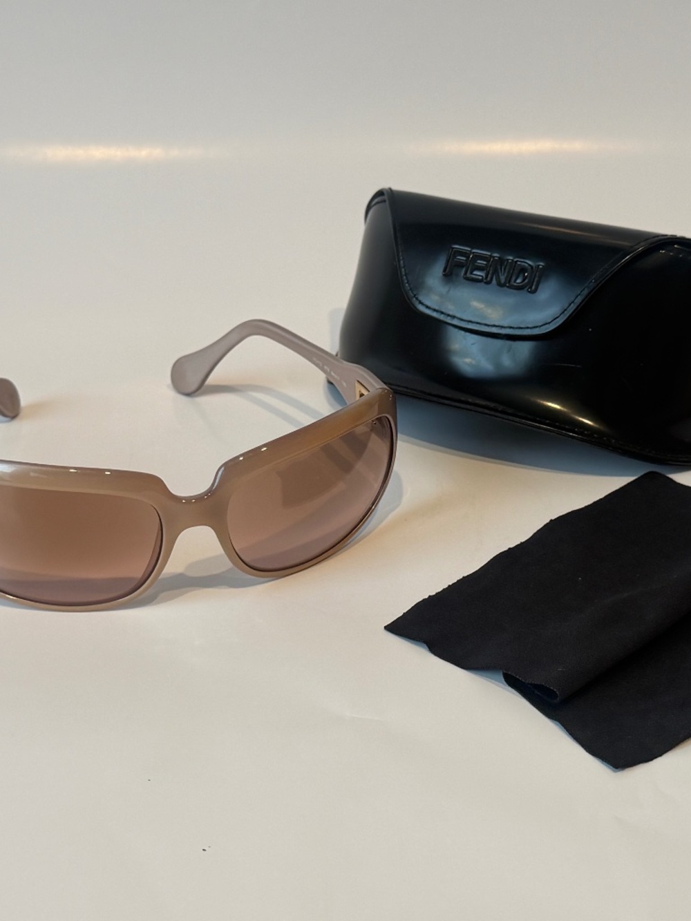 Designer Fendi Sunglasses FS410